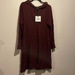 Agnes & Dora Hooded Dress with Pockets | NWT | Size L | Casual Cozy Burgundy Mid